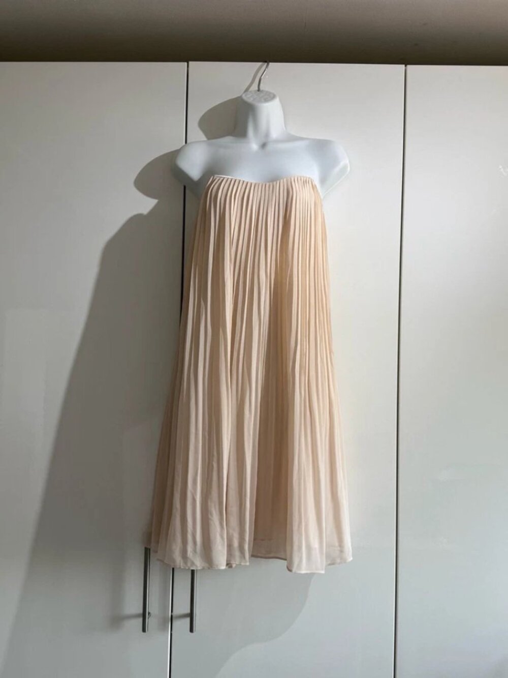 French Connection Light Pink Beige Chiffon Pleated Dress Gown Occasion